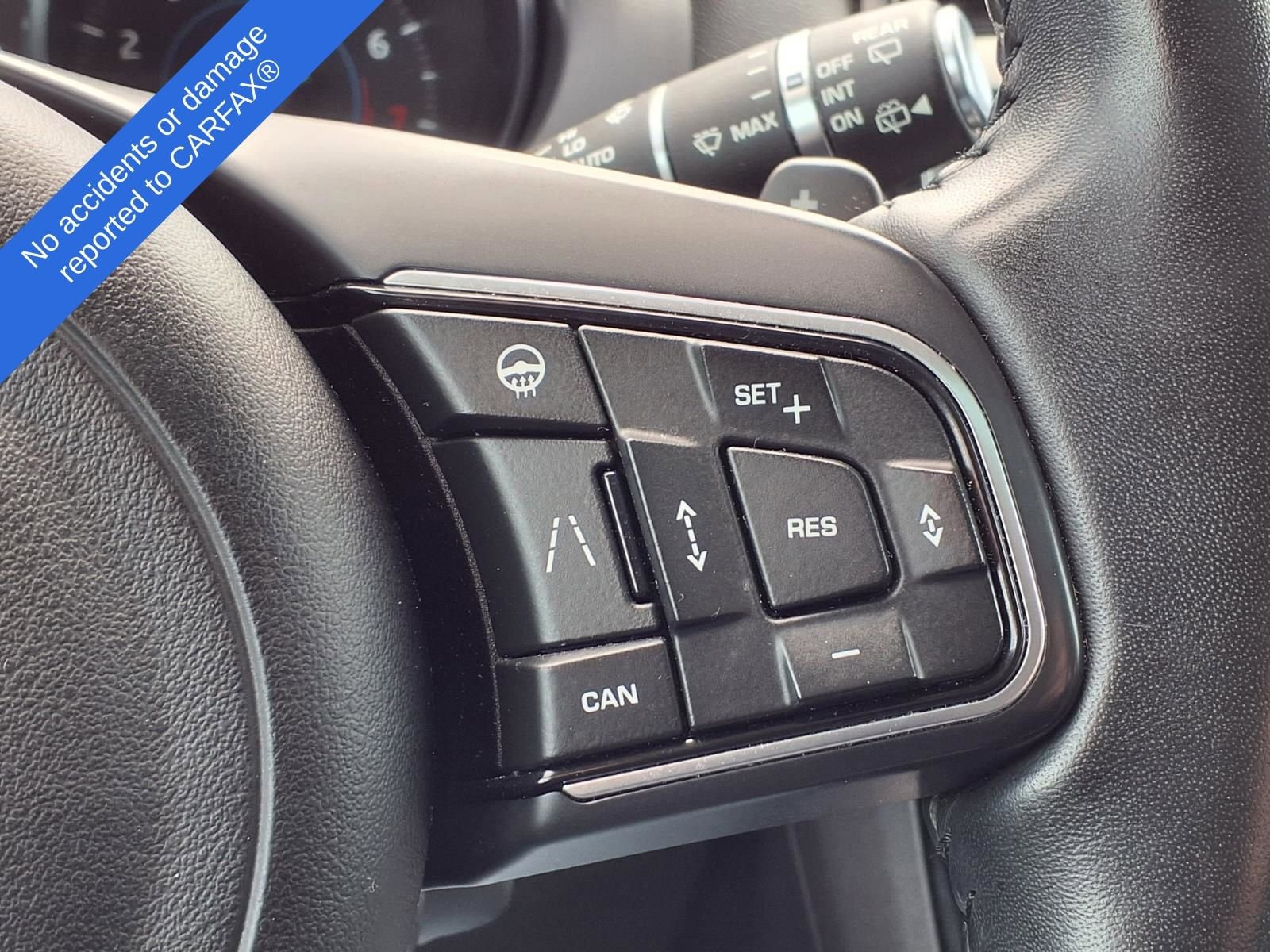 Thumbnail: 2019 Jaguar F-Pace - 28