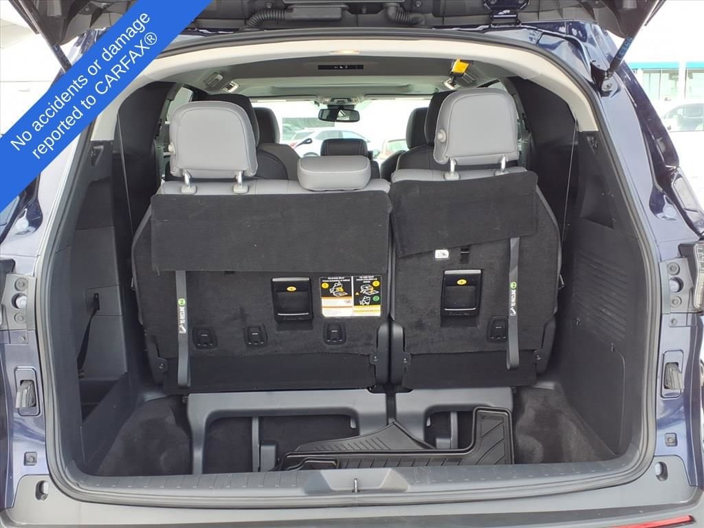 Thumbnail: 2025 Toyota Sienna - 11