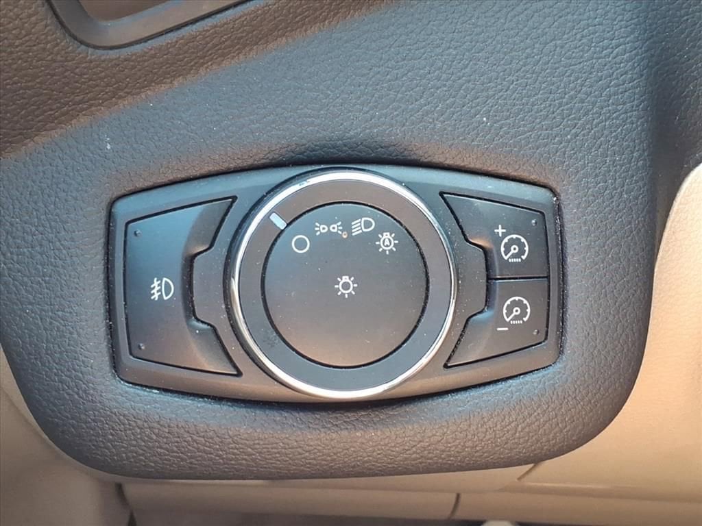 Thumbnail: 2013 Ford Escape - 27