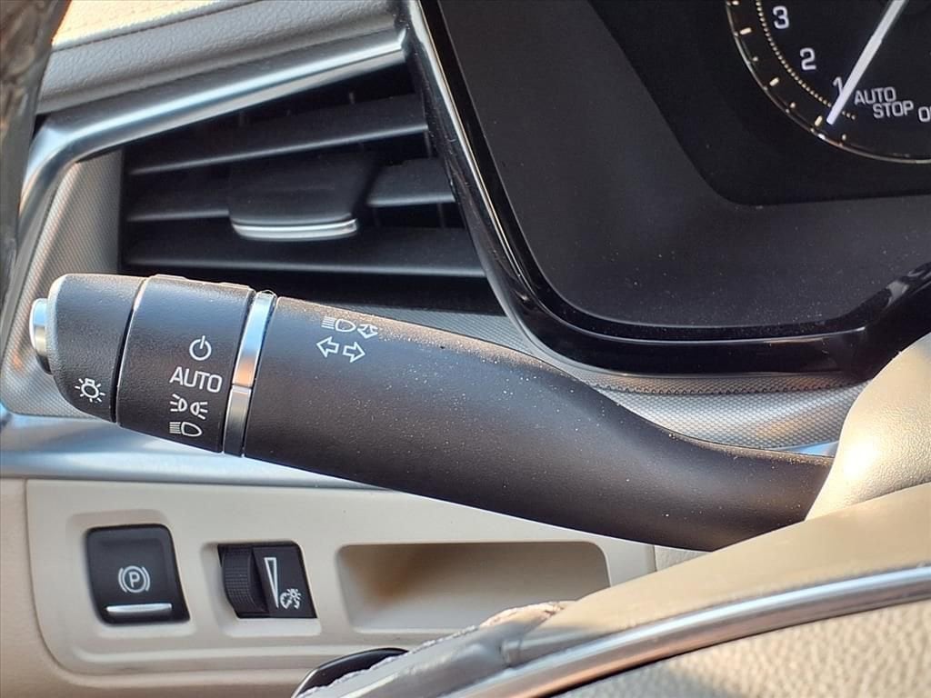 Thumbnail: 2018 Cadillac XT5 - 20