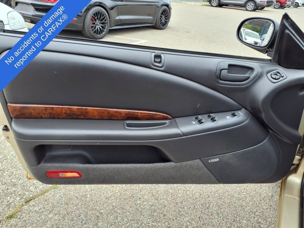 Thumbnail: 2000 Chrysler Sebring - 12