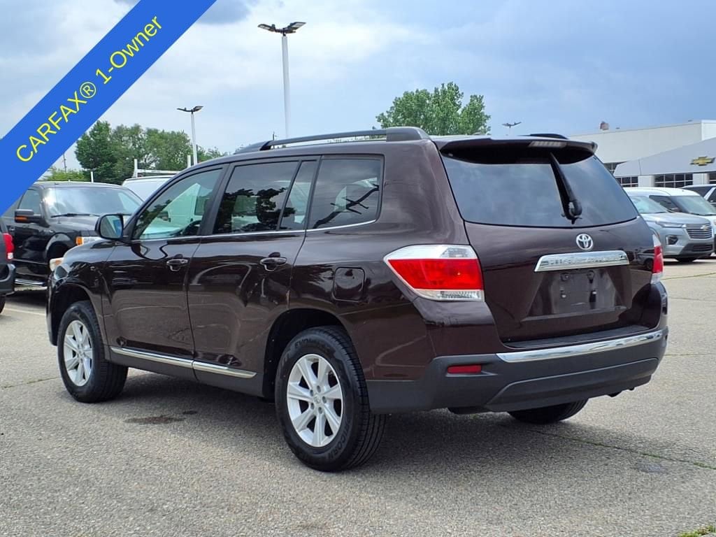 Thumbnail: 2012 Toyota Highlander - 8