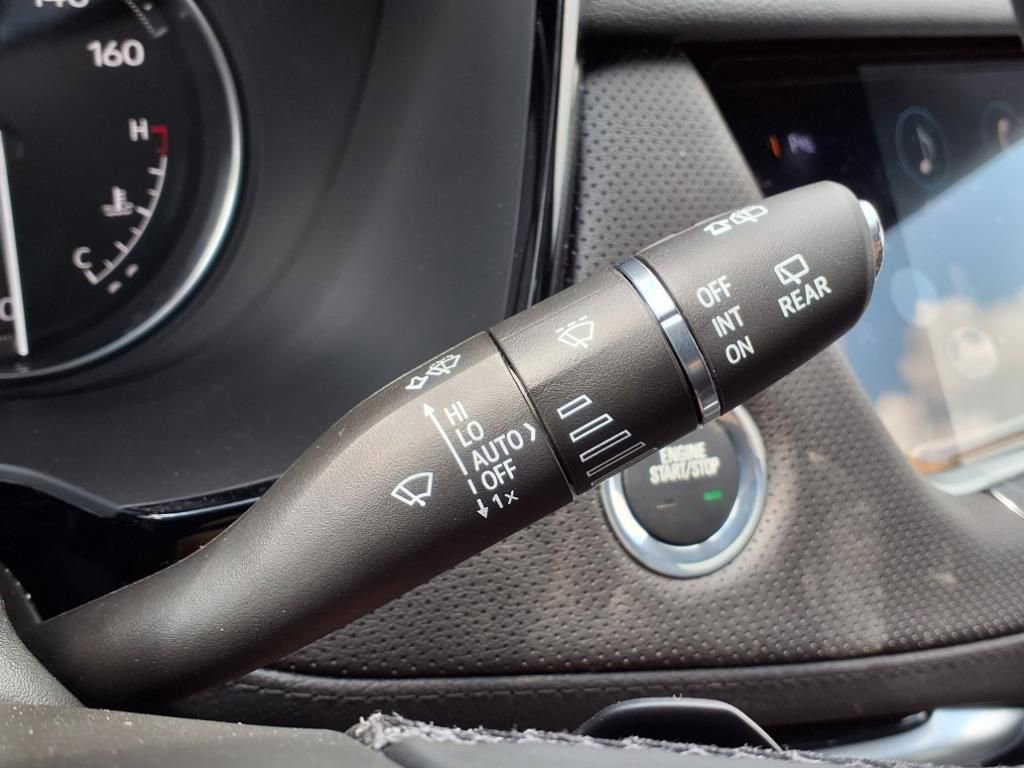 Thumbnail: 2025 Cadillac XT5 - 17