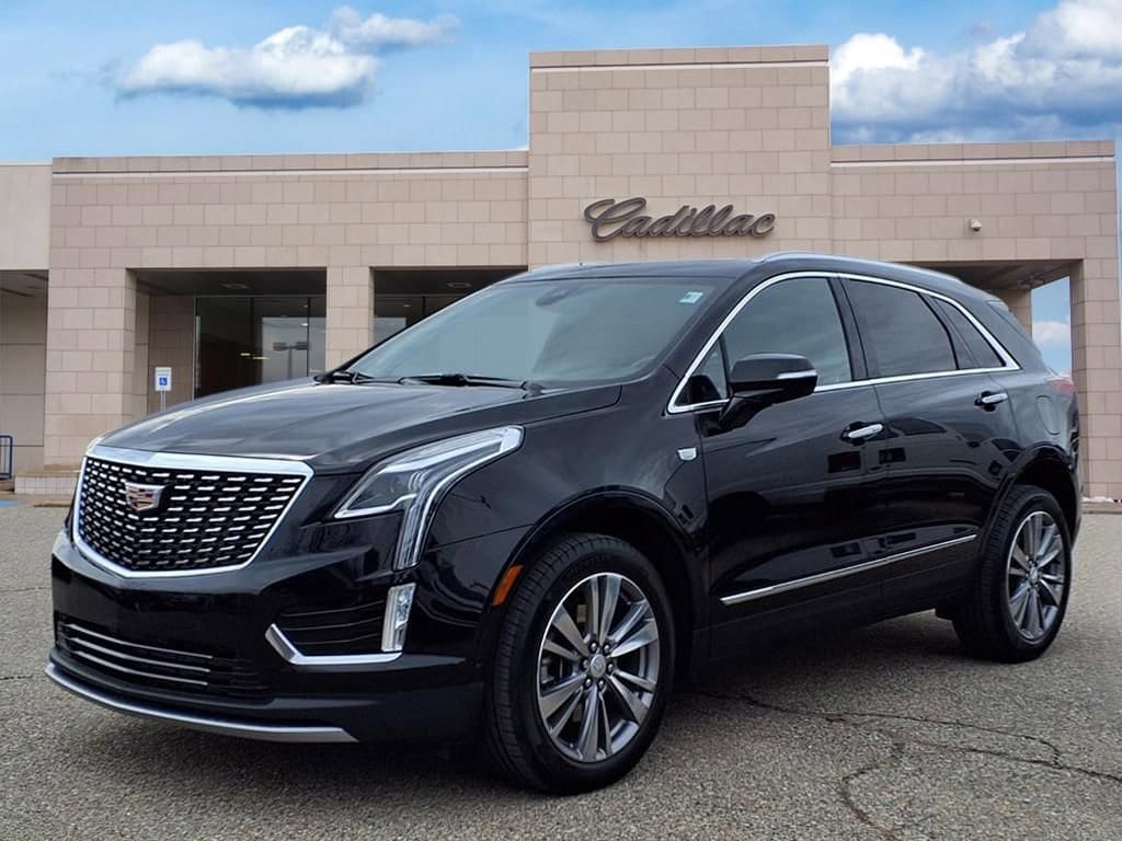 Thumbnail: 2024 Cadillac XT5 - 1
