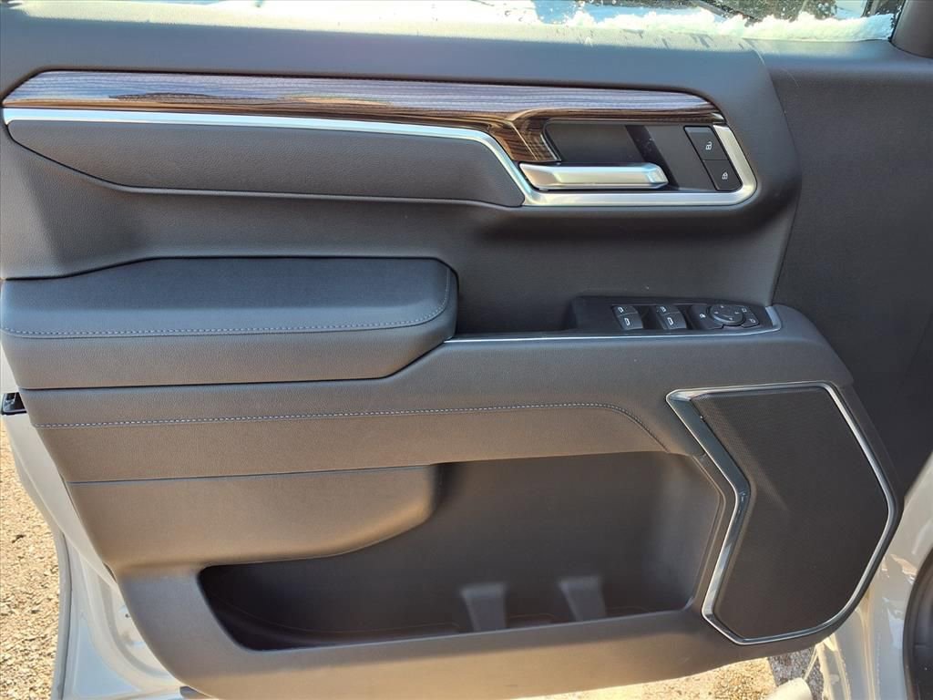 Thumbnail: 2026 Chevrolet Silverado 1500 - 11