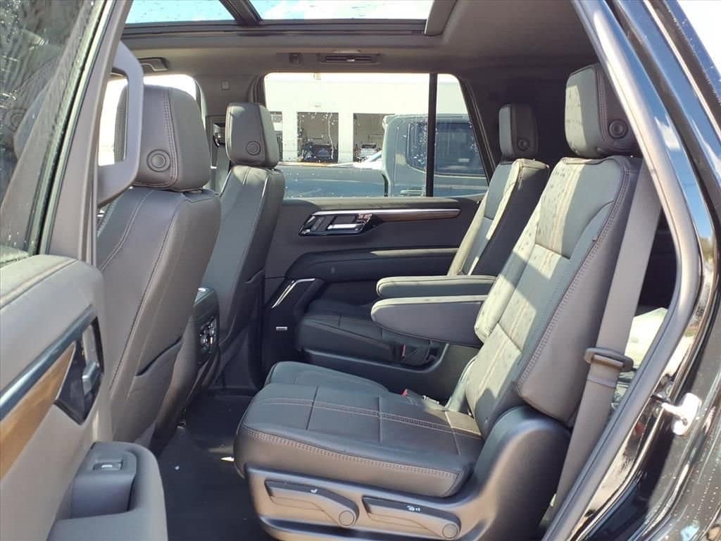 Thumbnail: 2026 Chevrolet Tahoe - 8