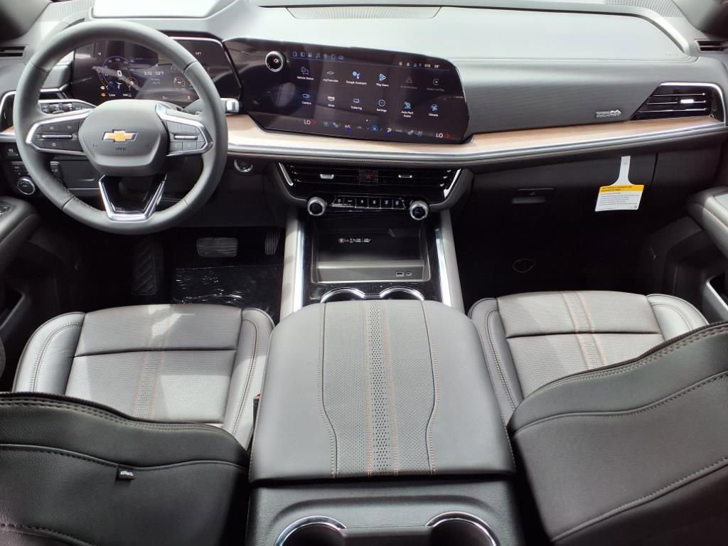 Thumbnail: 2025 Chevrolet Suburban - 8