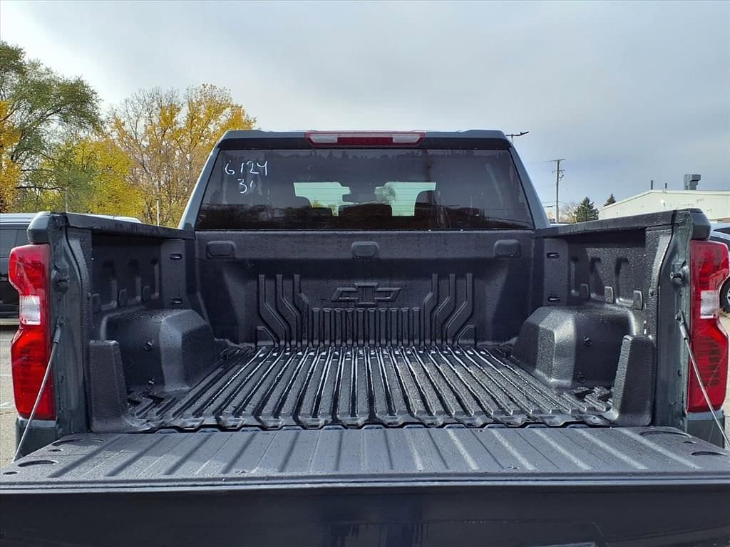 Thumbnail: 2026 Chevrolet Silverado 1500 - 8