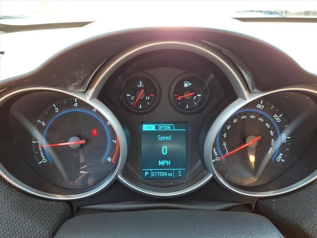 Thumbnail: 2014 Chevrolet Cruze - 18