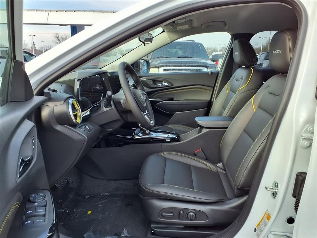 Thumbnail: 2026 Chevrolet Trax - 14