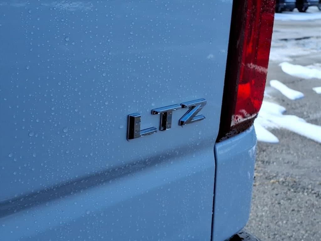 Thumbnail: 2026 Chevrolet Silverado 1500 - 8