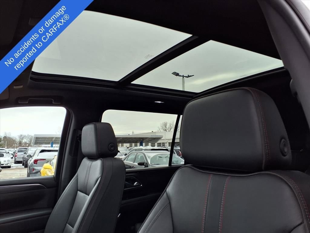 Thumbnail: 2023 Chevrolet Suburban - 20