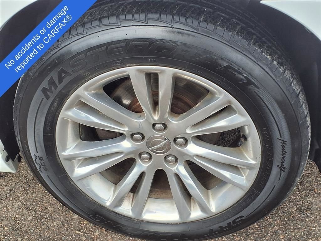 Thumbnail: 2017 Chrysler 300 - 9