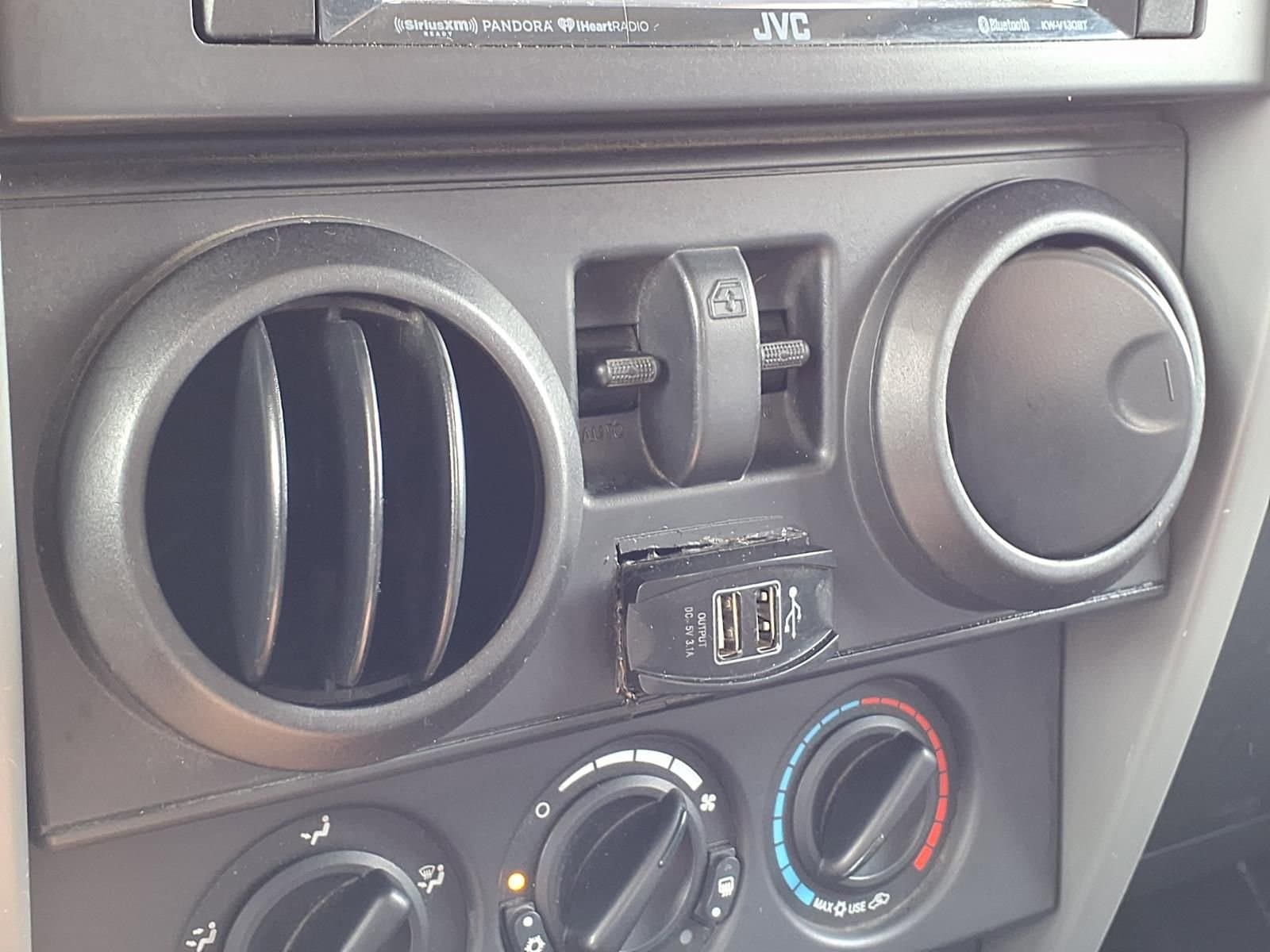 Thumbnail: 2008 Jeep Wrangler - 19