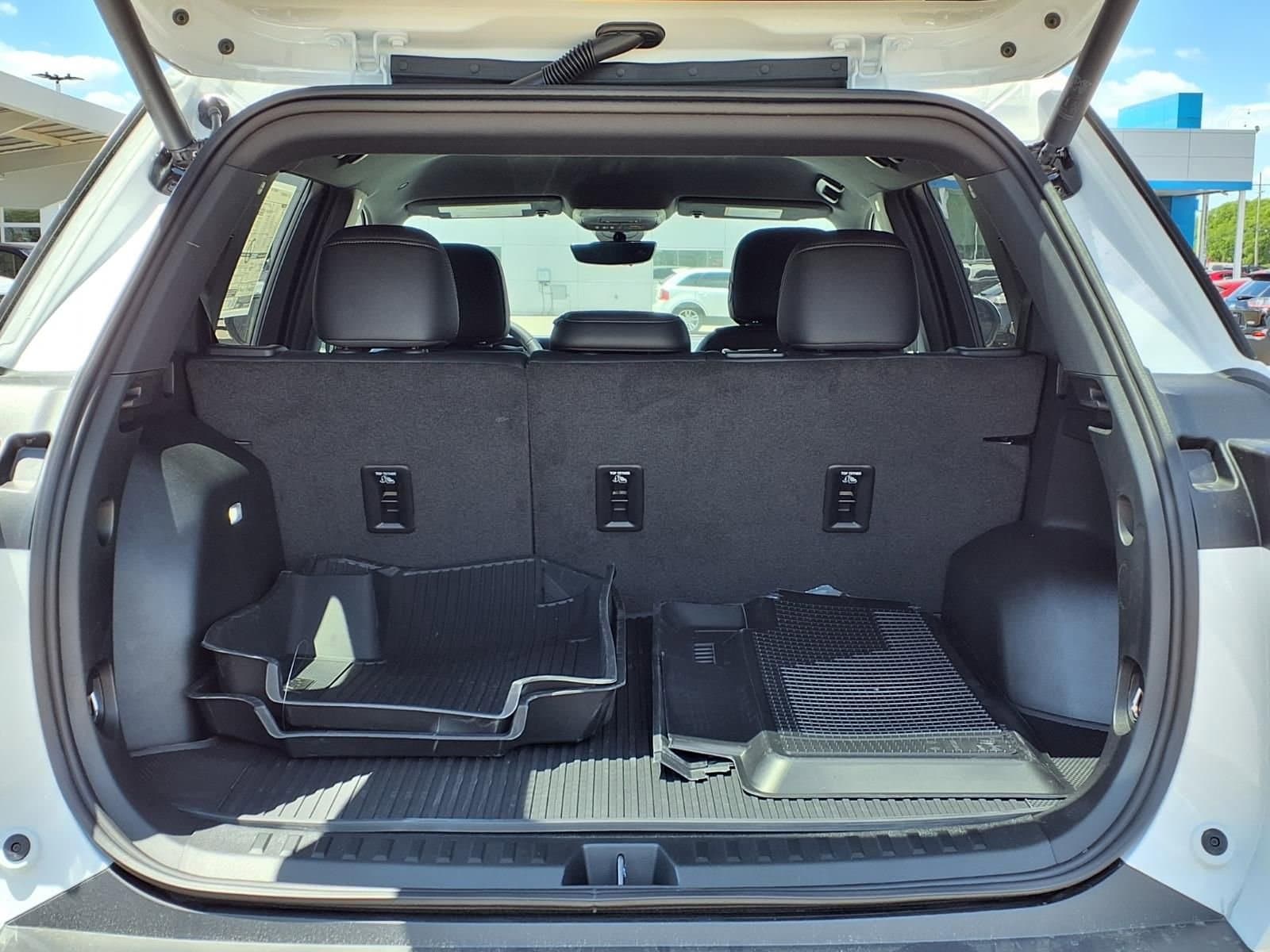 Thumbnail: 2026 Chevrolet Equinox - 7