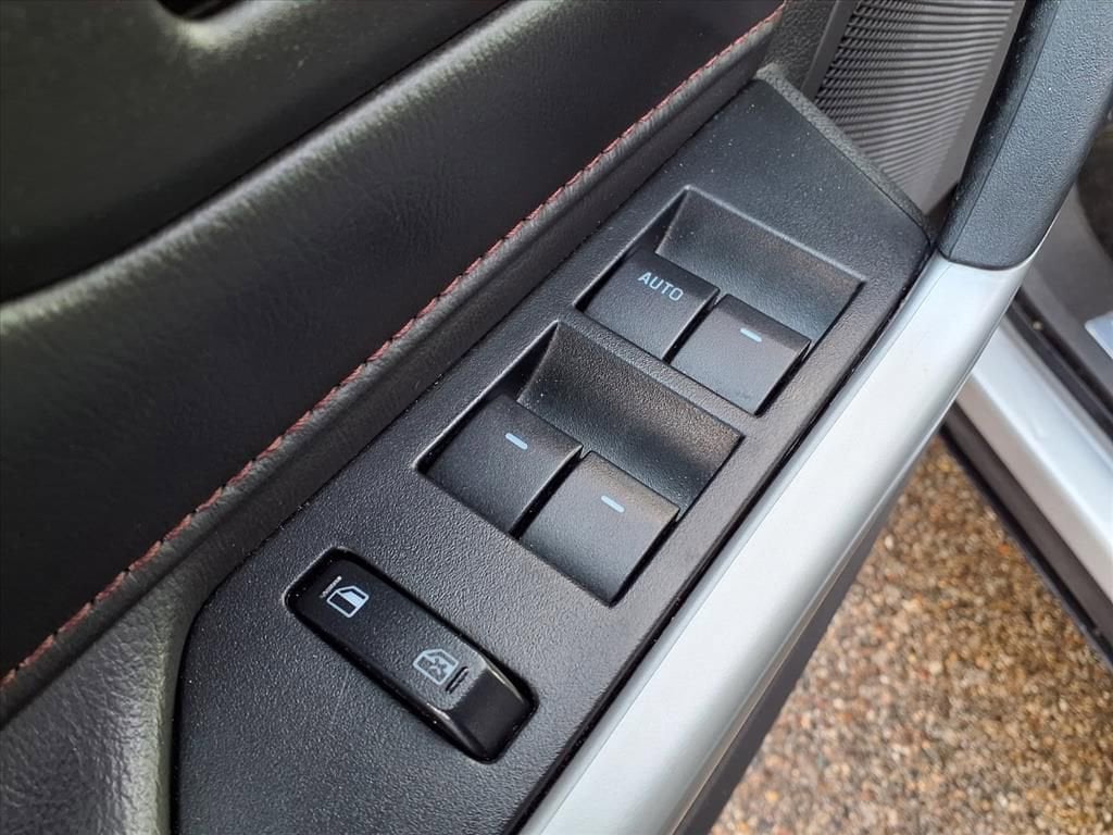 Thumbnail: 2013 Ford Edge - 15