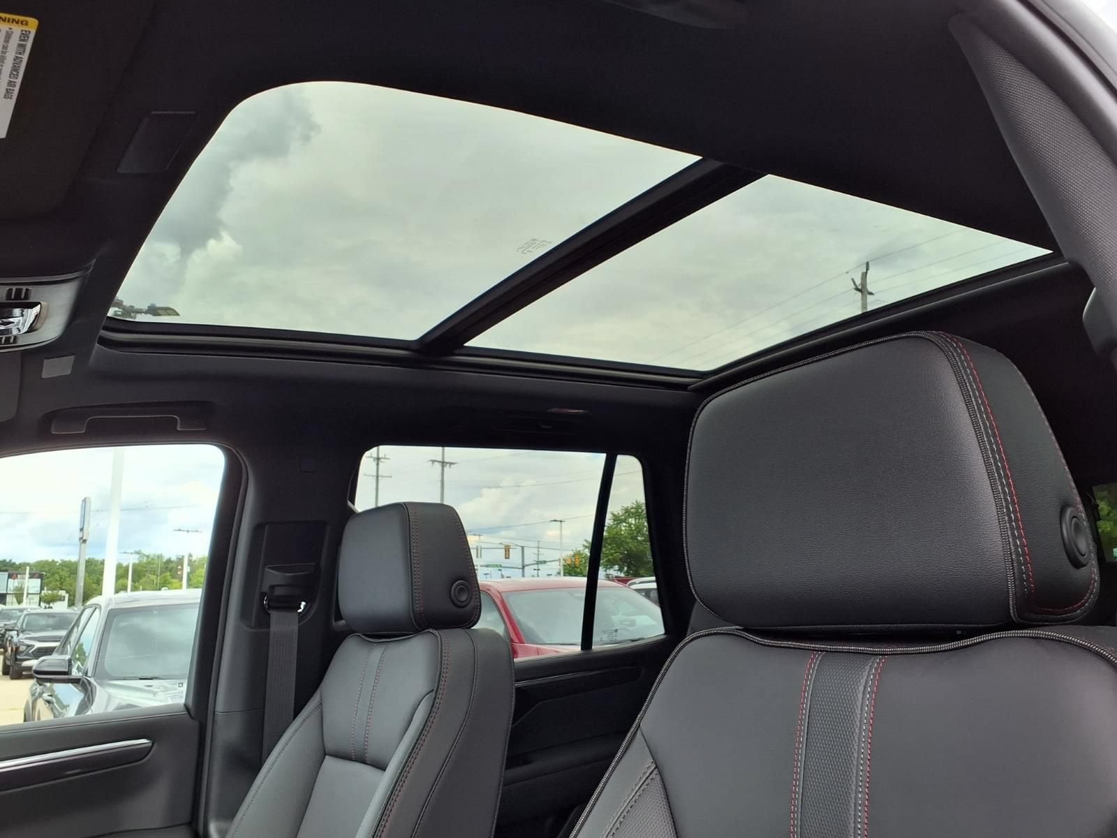 Thumbnail: 2026 Chevrolet Tahoe - 18