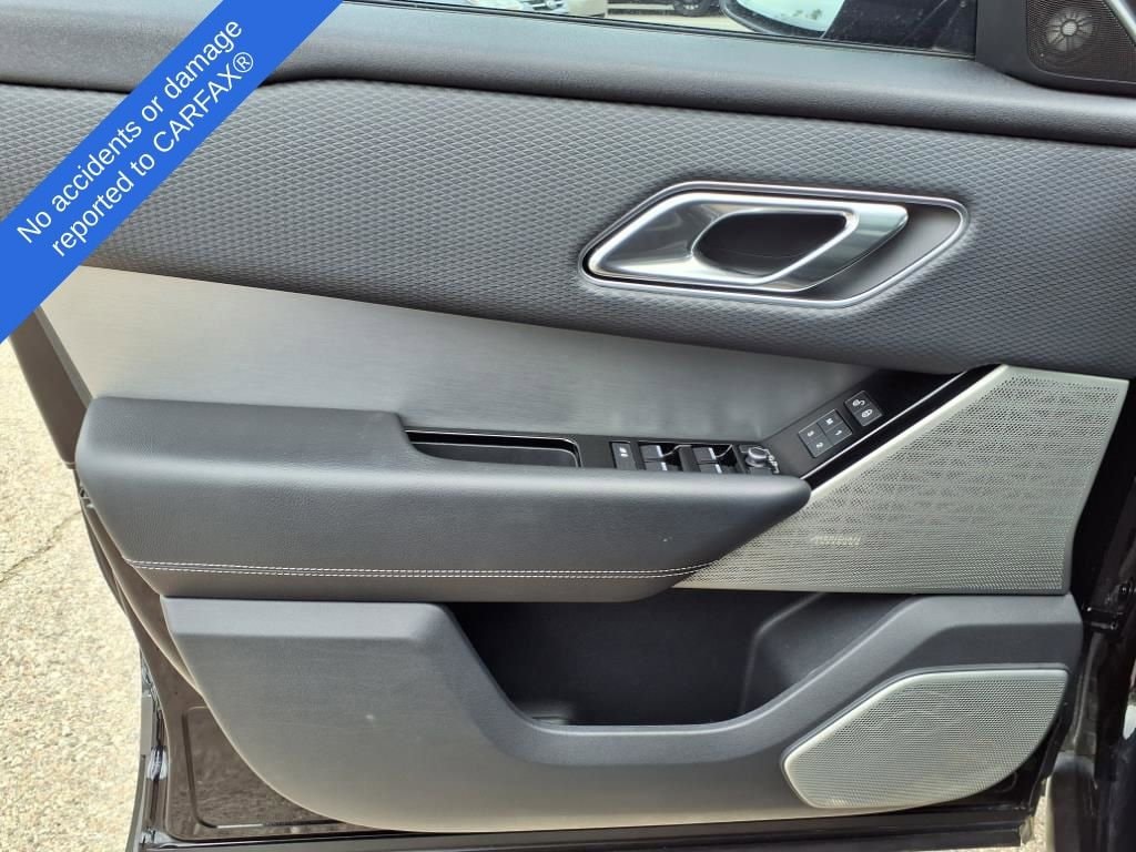 Thumbnail: 2018 Land Rover Range Rover Velar - 15