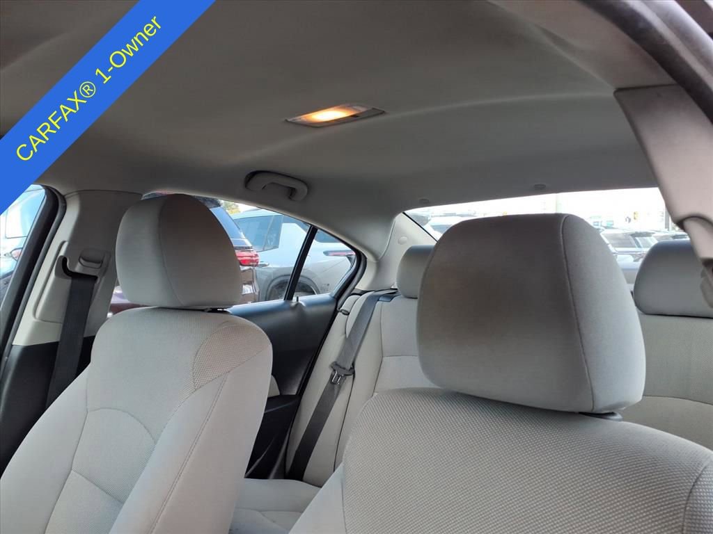 Thumbnail: 2012 Chevrolet Cruze - 17