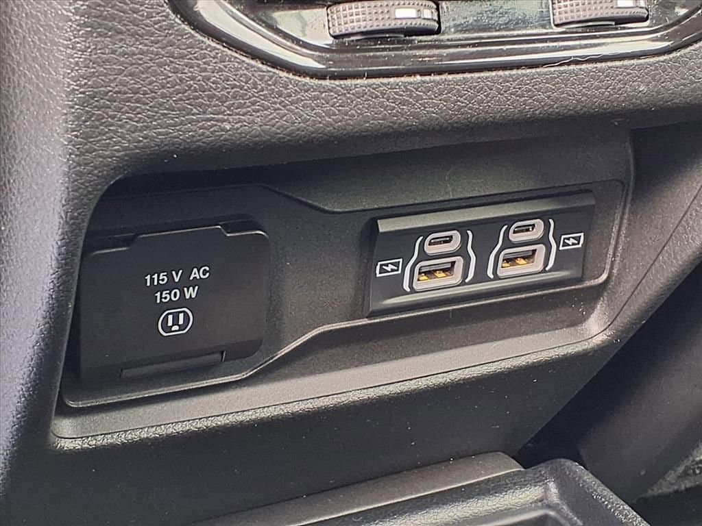 Thumbnail: 2023 Jeep Grand Cherokee L - 12