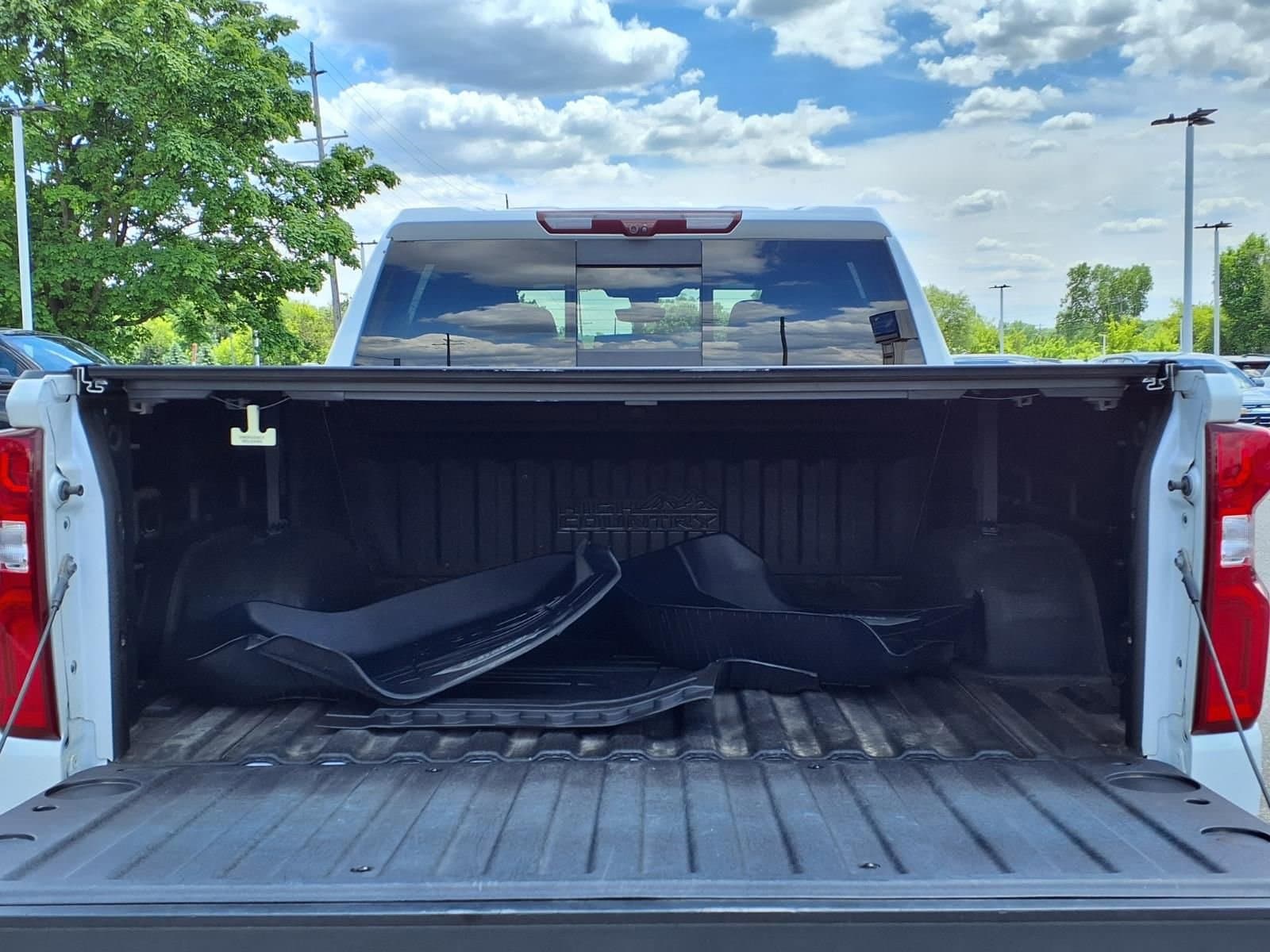 Thumbnail: 2022 Chevrolet Silverado 1500 - 9
