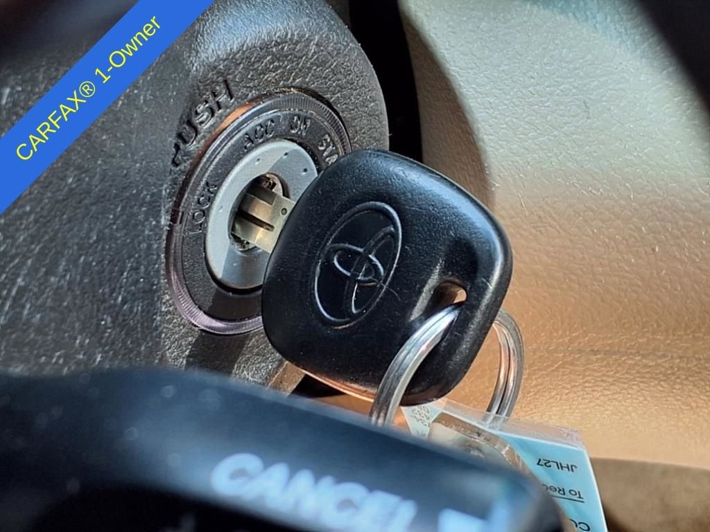 Thumbnail: 2010 Toyota Highlander - 28