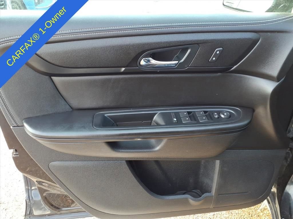 Thumbnail: 2016 Chevrolet Traverse - 15