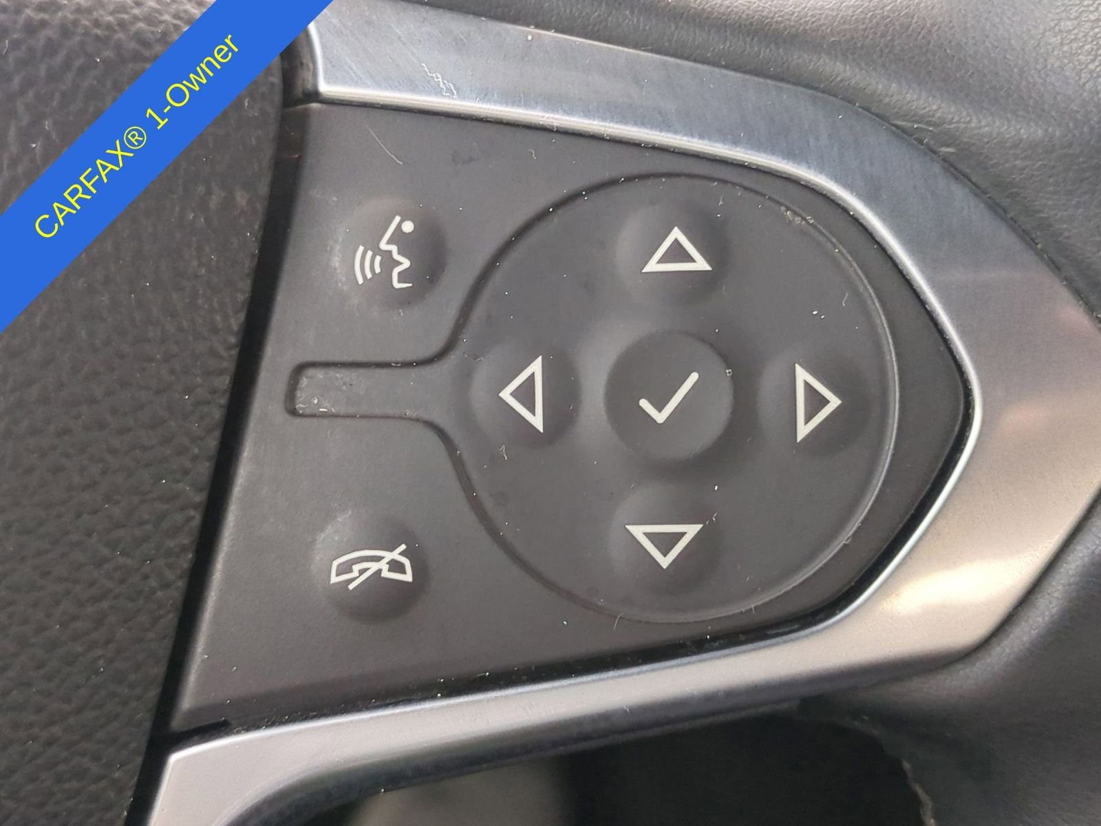 Thumbnail: 2023 Chevrolet Traverse - 25