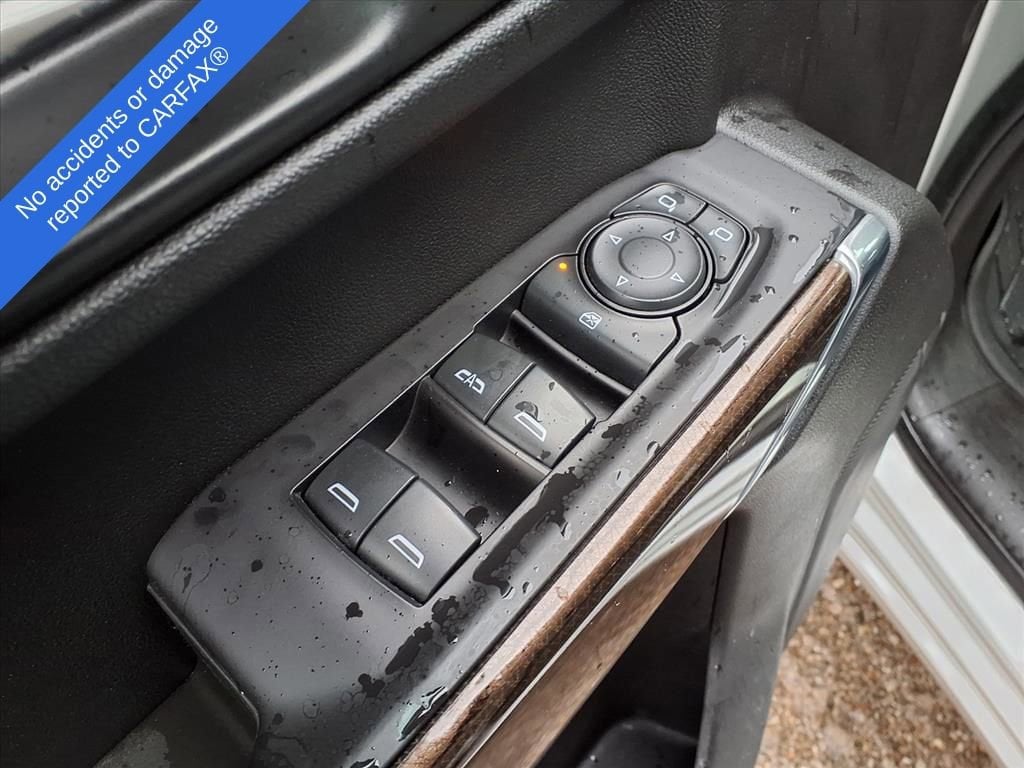 Thumbnail: 2021 Chevrolet Silverado 1500 - 16