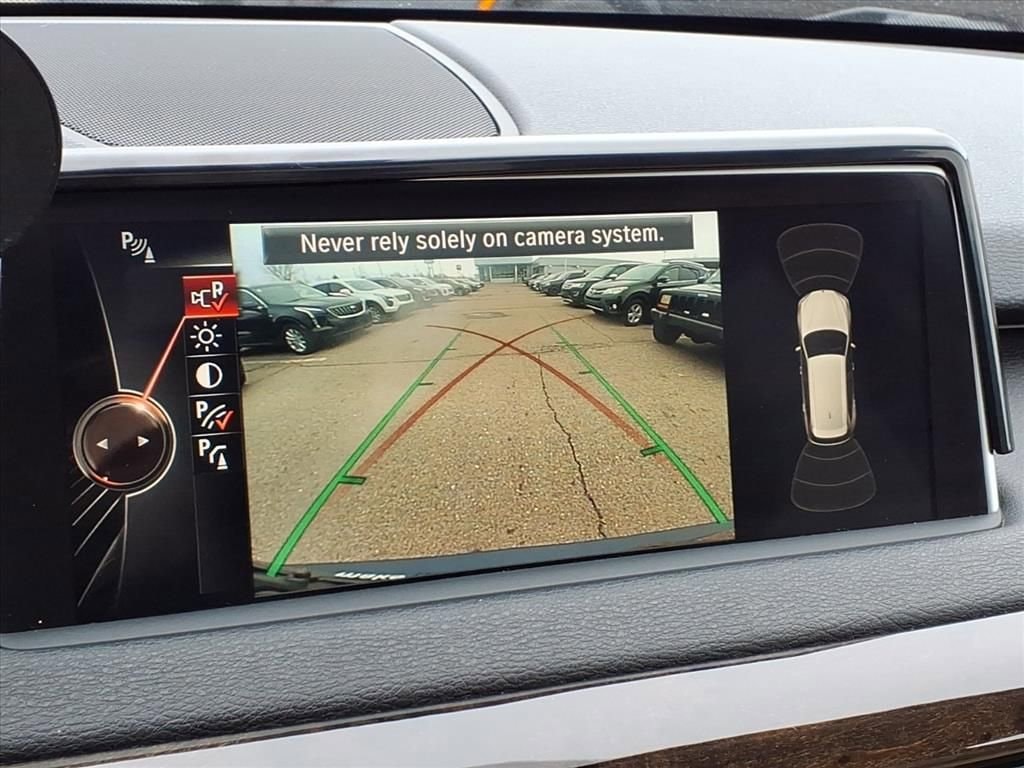 Thumbnail: 2015 BMW X5 - 21