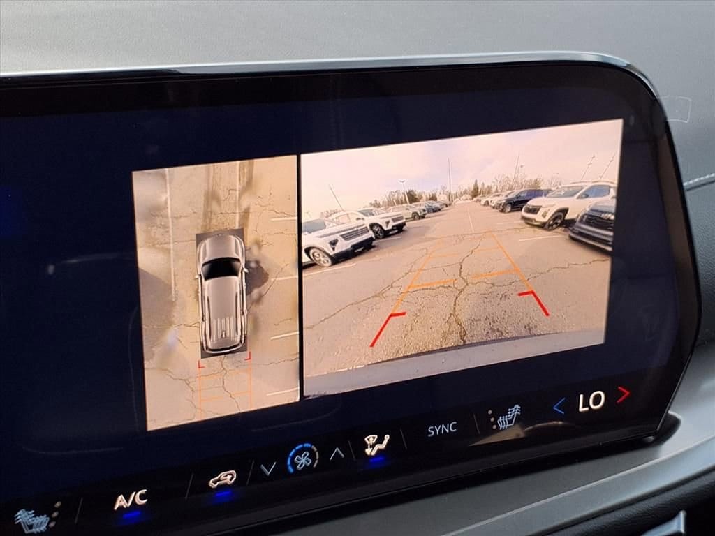 Thumbnail: 2026 Chevrolet Traverse - 21