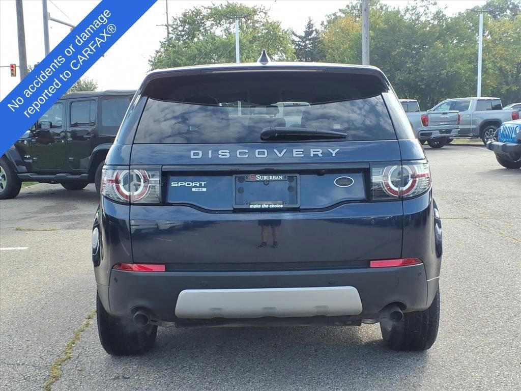 Thumbnail: 2017 Land Rover Discovery Sport - 7