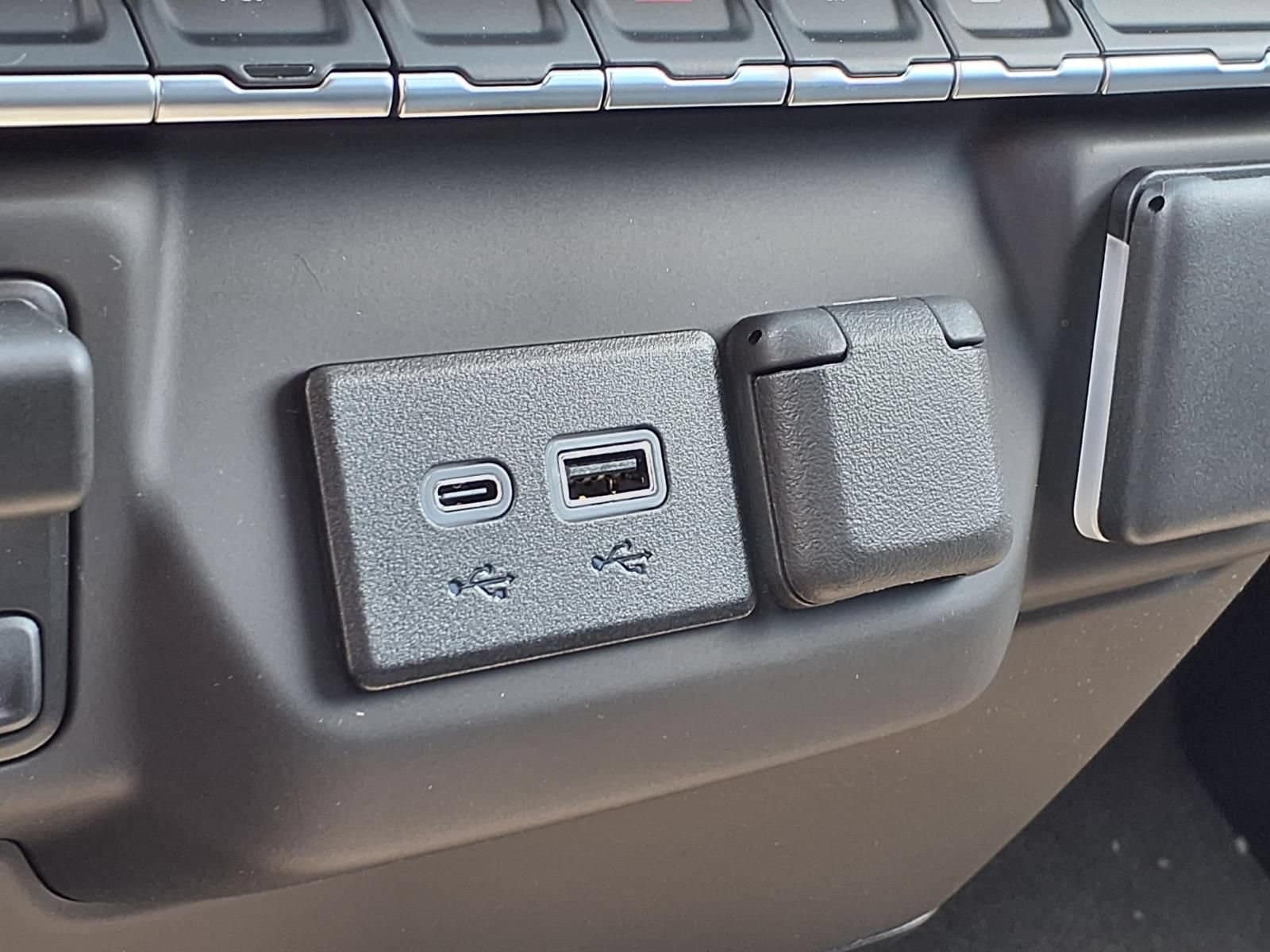2026 Chevrolet Silverado 2500 HD Custom - Photo 21
