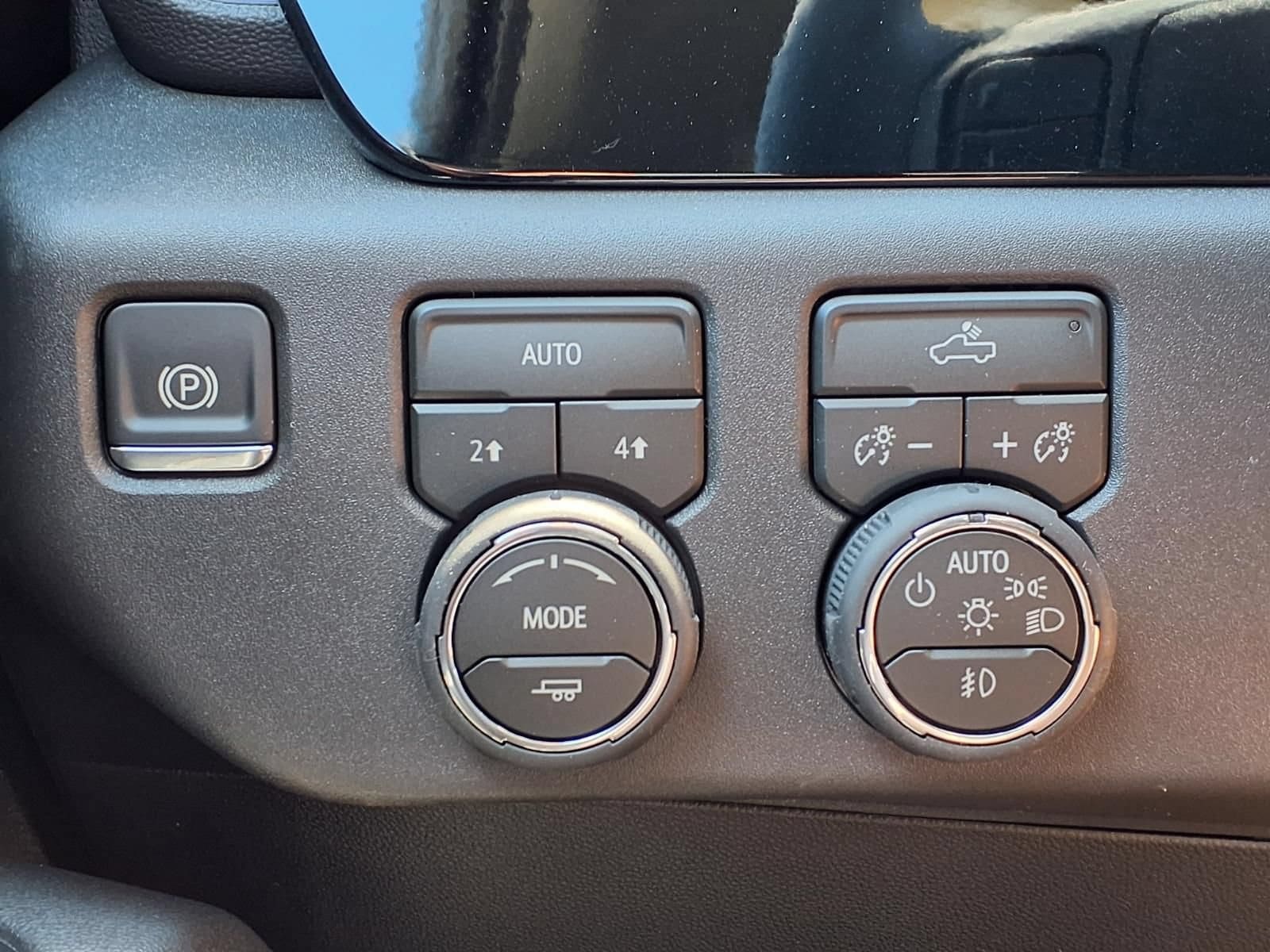Thumbnail: 2026 Chevrolet Silverado 1500 - 22