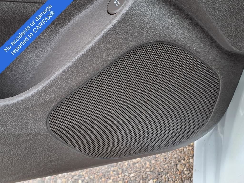 Thumbnail: 2016 Chevrolet Cruze - 17