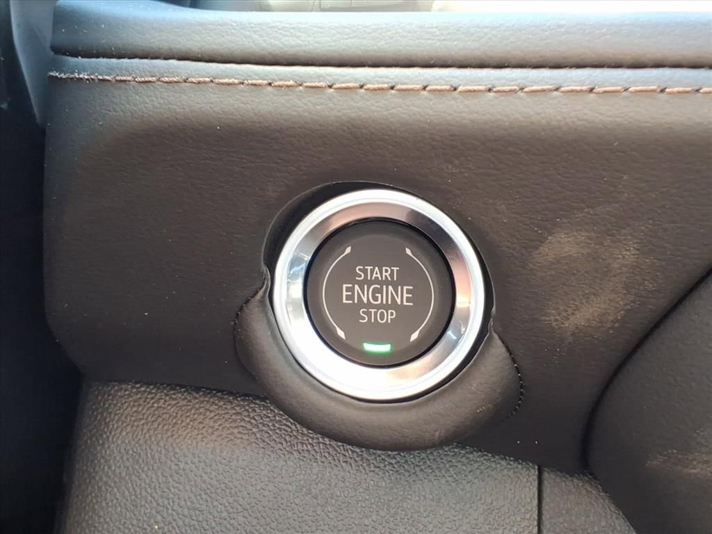 Thumbnail: 2026 Chevrolet Suburban - 16