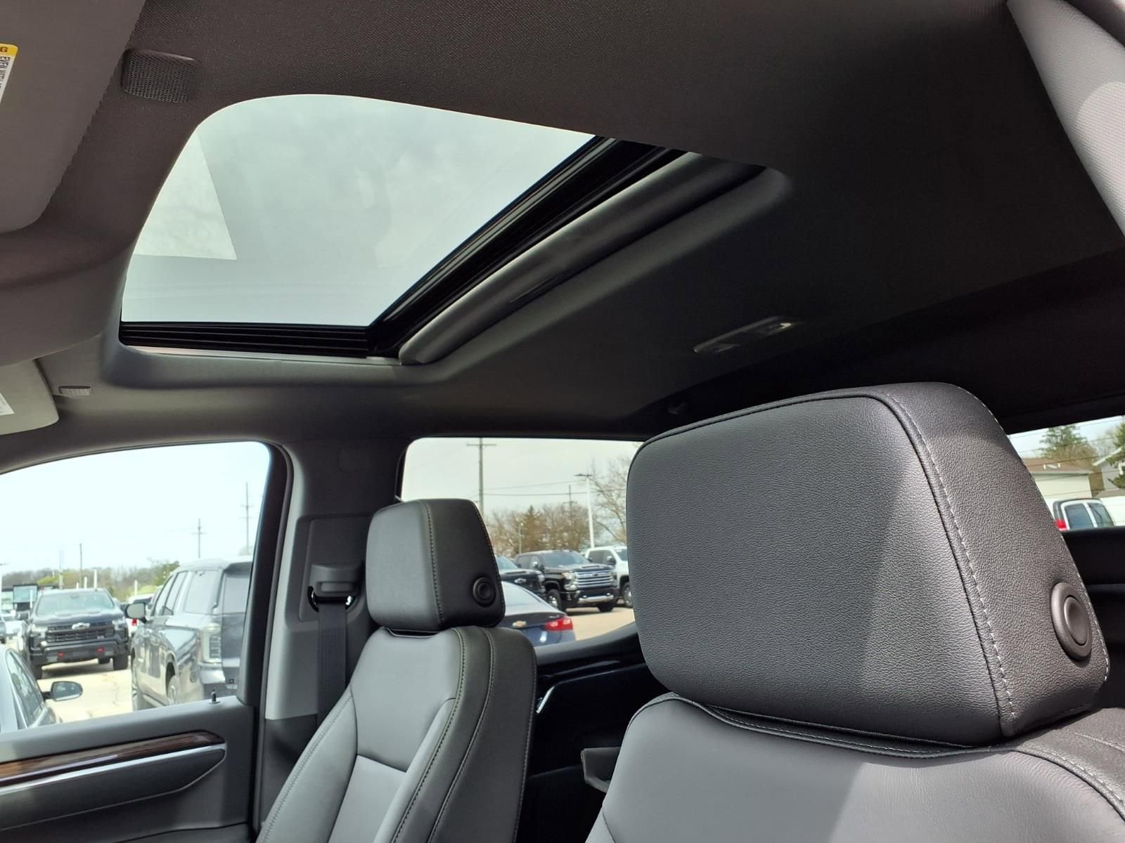 Thumbnail: 2026 Chevrolet Silverado 1500 - 13