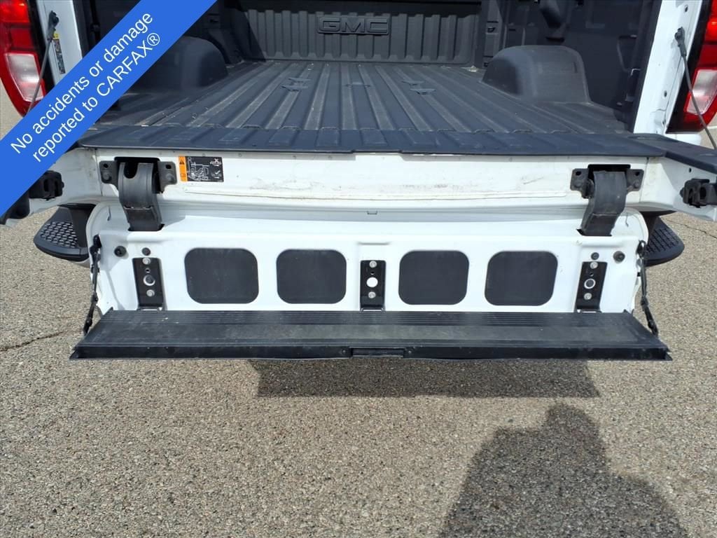 Thumbnail: 2024 GMC Sierra 3500 - 14