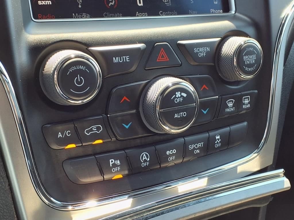 Thumbnail: 2018 Jeep Grand Cherokee - 28