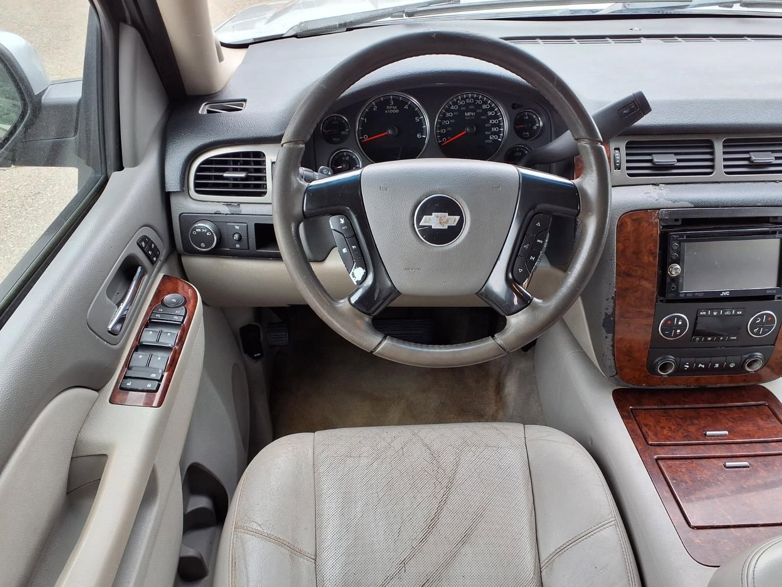 Thumbnail: 2008 Chevrolet Suburban - 15