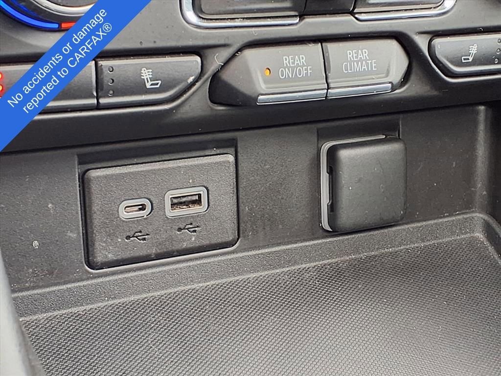 Thumbnail: 2023 Chevrolet Suburban - 30