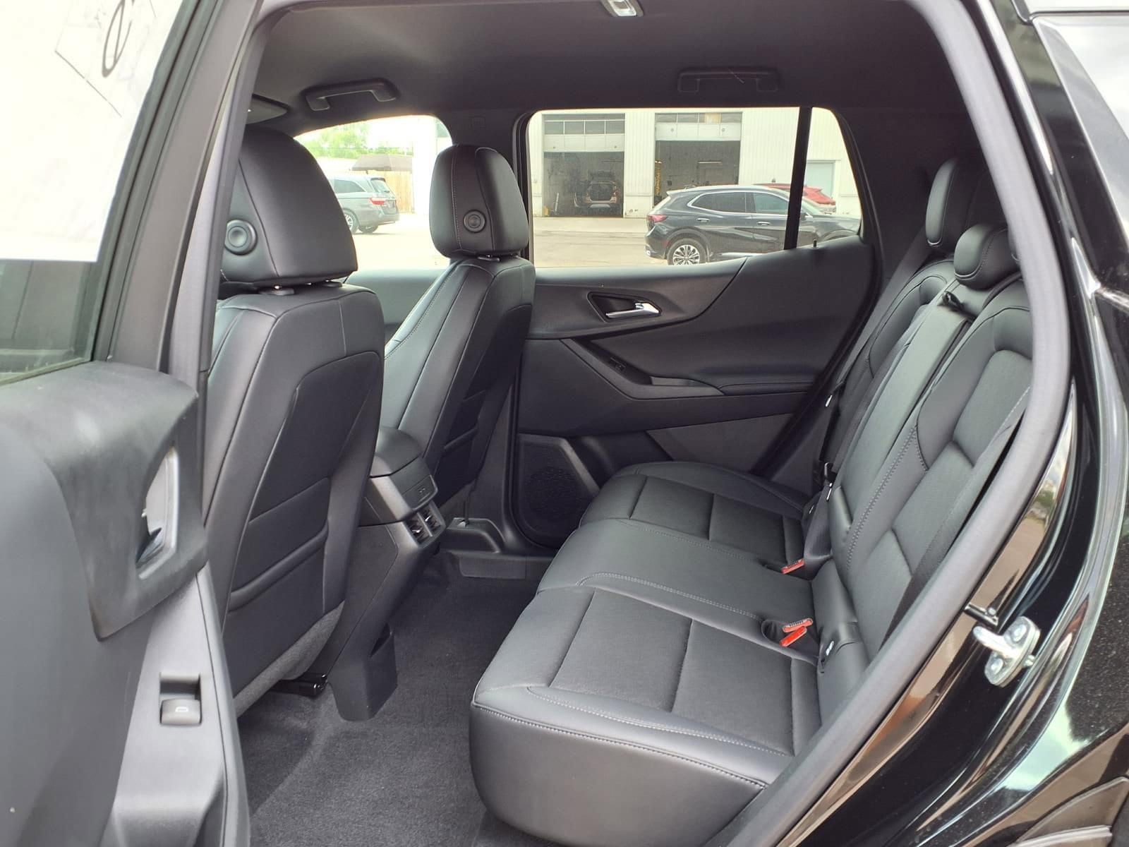 Thumbnail: 2026 Chevrolet Equinox - 9