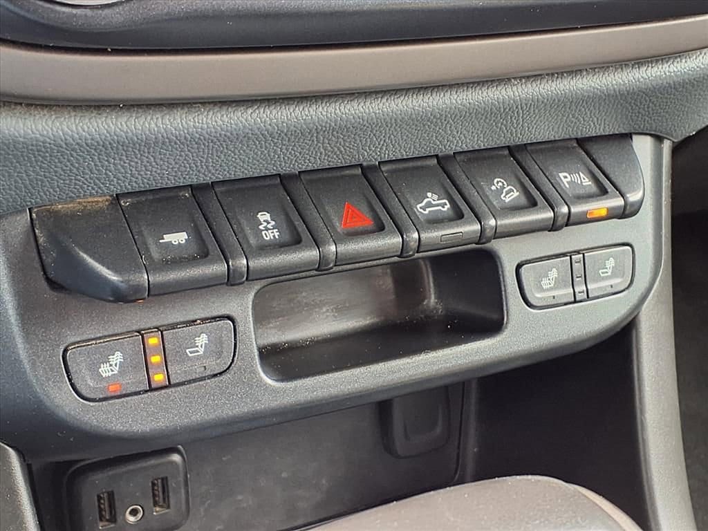 Thumbnail: 2019 Chevrolet Colorado - 26