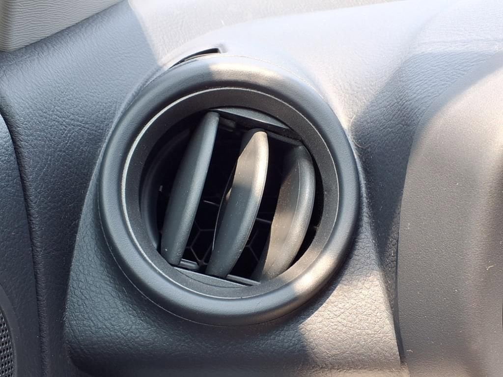 Thumbnail: 2012 Toyota RAV4 - 29