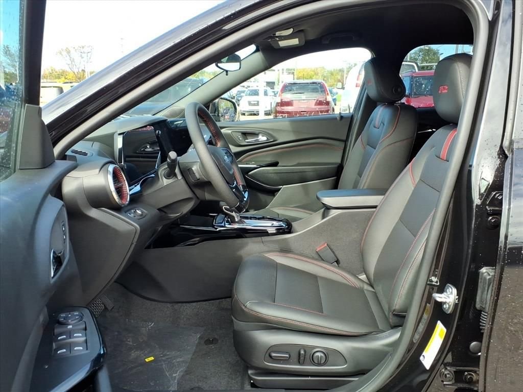 Thumbnail: 2026 Chevrolet Trax - 13