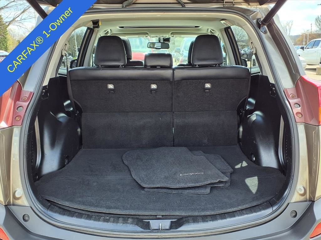 Thumbnail: 2014 Toyota RAV4 - 12