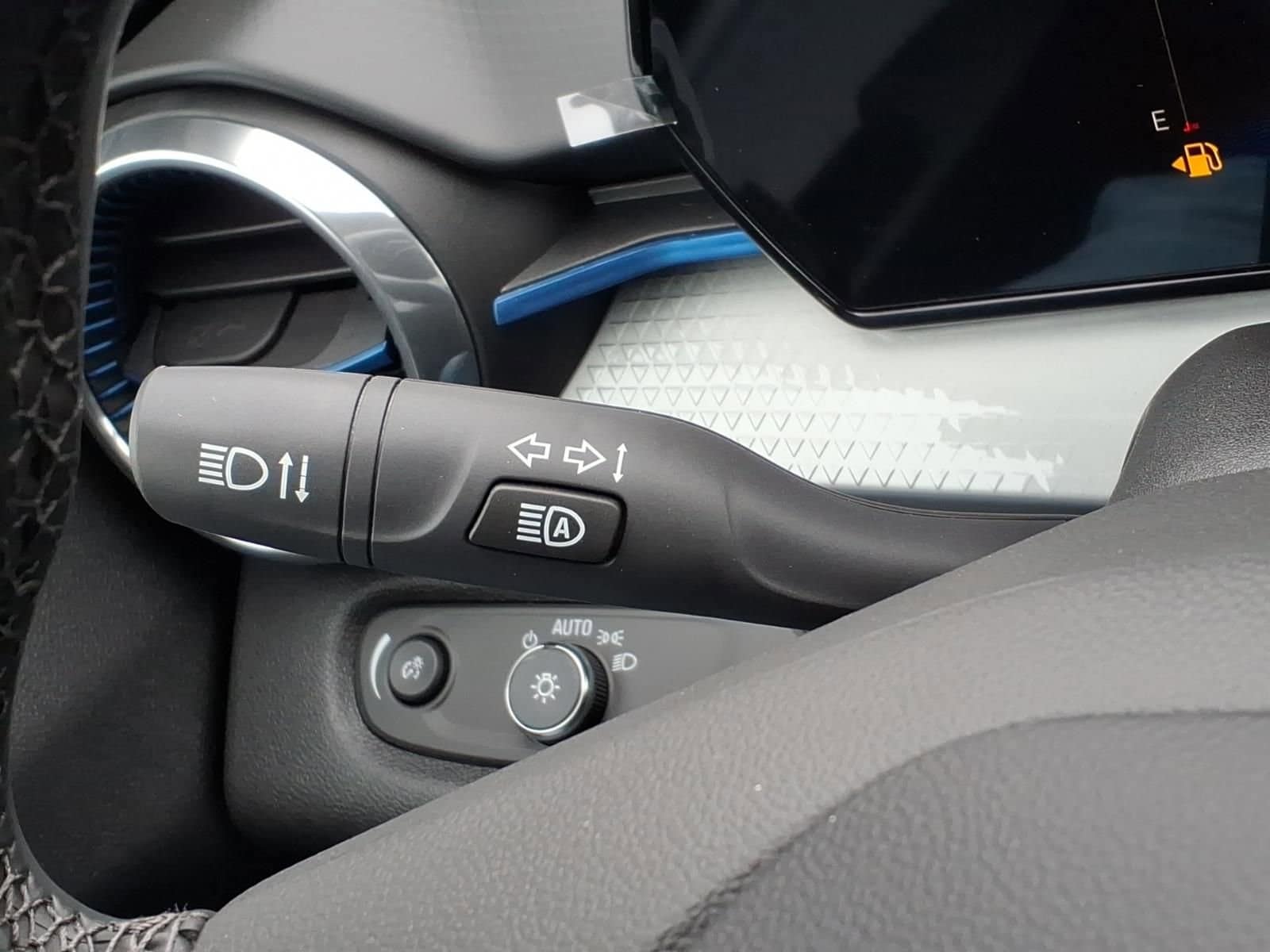 Thumbnail: 2026 Chevrolet Trax - 21