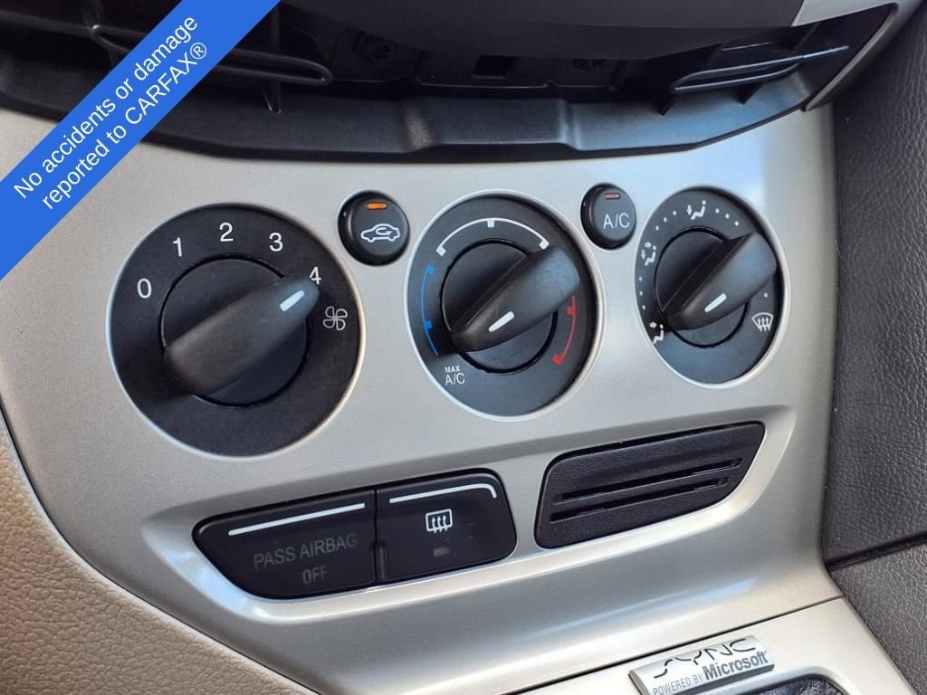 Thumbnail: 2014 Ford Focus - 27