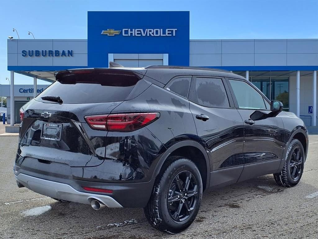 Thumbnail: 2026 Chevrolet Blazer - 4