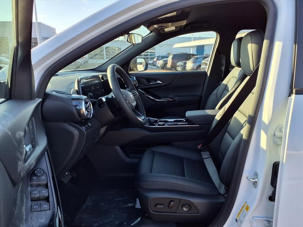 Thumbnail: 2026 Chevrolet Equinox - 12